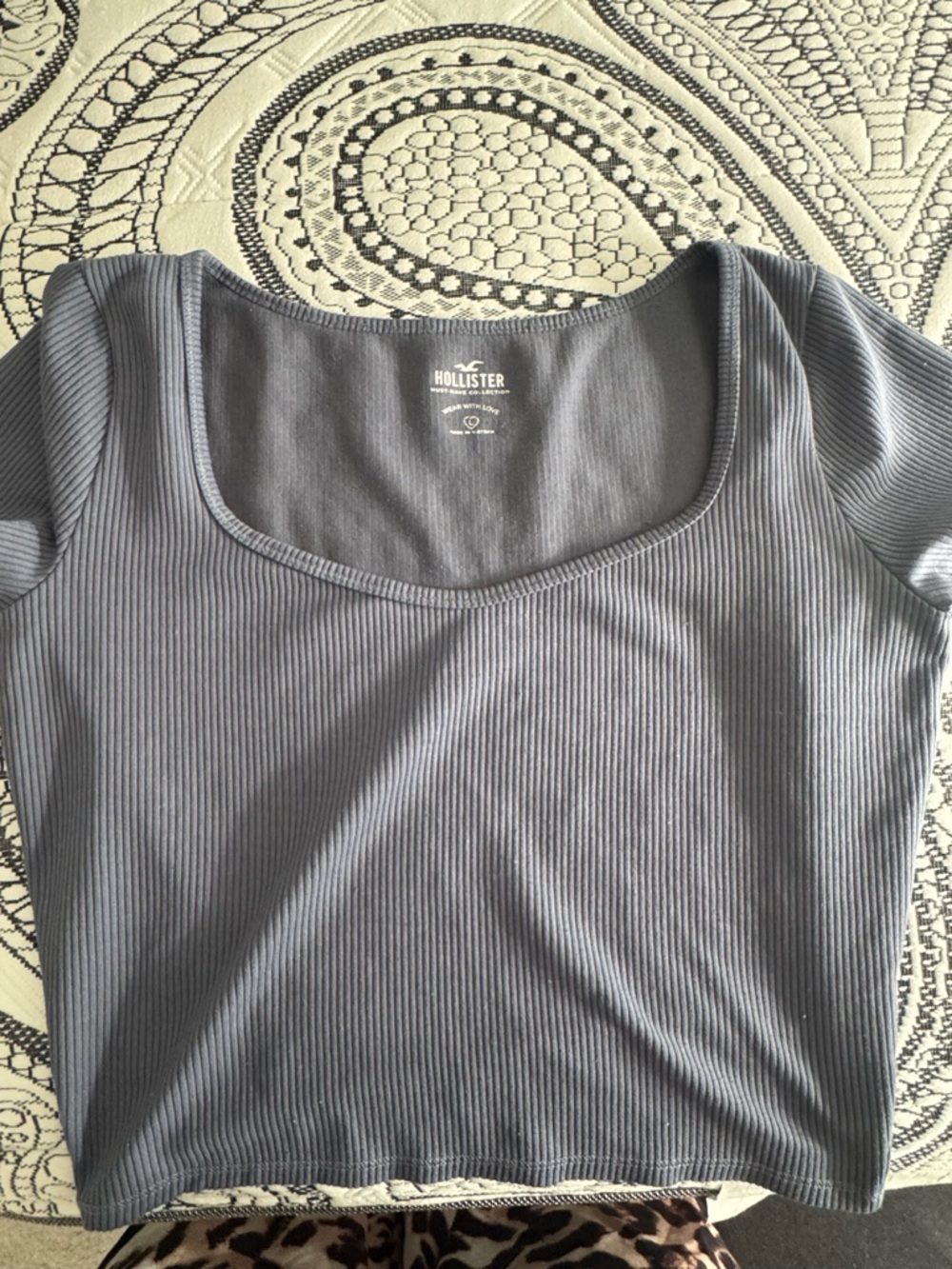 Hollister Women’s Ribbed Scoop Neck Top in Slate Blue size large
